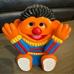 Jim Henson-Sesame Street-Peek-A-Boo Ernie-Wind-Up-6"-Illco-1990-Vintage-As Shown